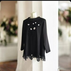 Blouse Black with Embroidery Crocheted Effect along the bottom size XL.
